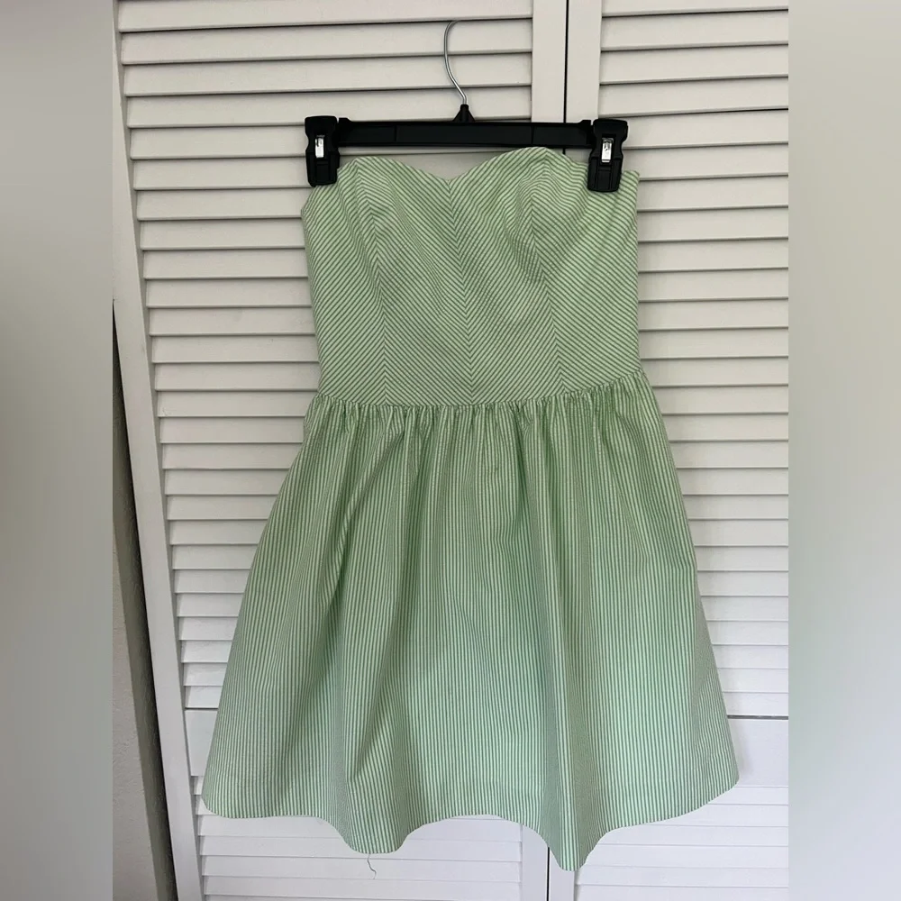 Lilly Pulitzer - Limeade Seersucker Richelle Strapless Seersucker Dress - Size 0 - Picture 4 of 8